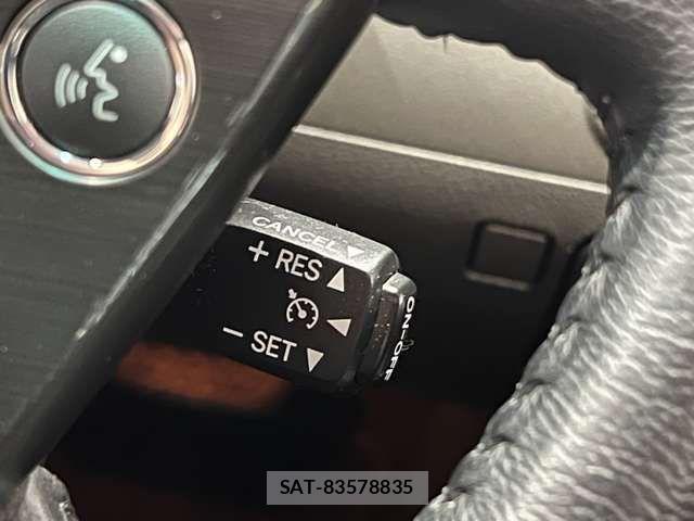 Toyota CROWN SEDAN 2008-09 7216564-7