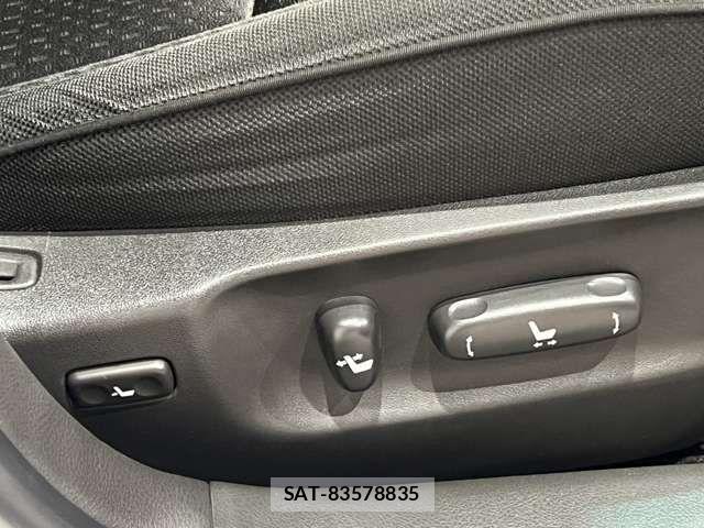 Toyota CROWN SEDAN 2008-09 7216564-8