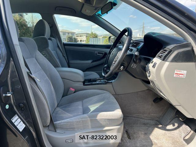 Toyota CROWN SEDAN 2006-12 7216558-4