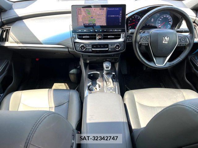 Toyota CROWN SEDAN 2021-01 7216594-1