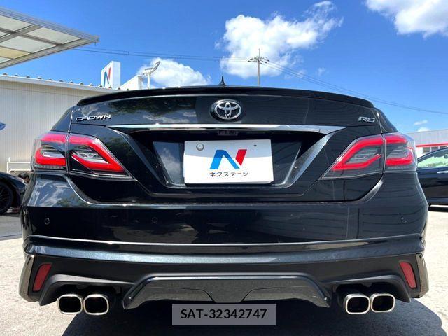 Toyota CROWN SEDAN 2021-01 7216594-19