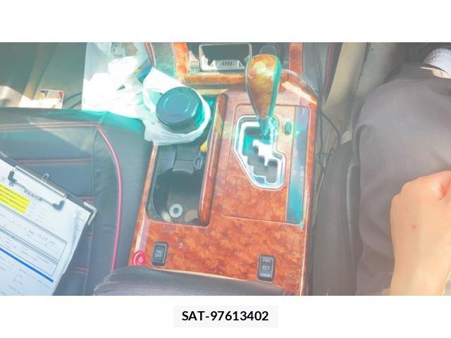 Toyota CROWN SEDAN 2004-03 7216555-18