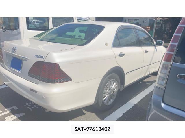 Toyota CROWN SEDAN 2004-03 7216555-1