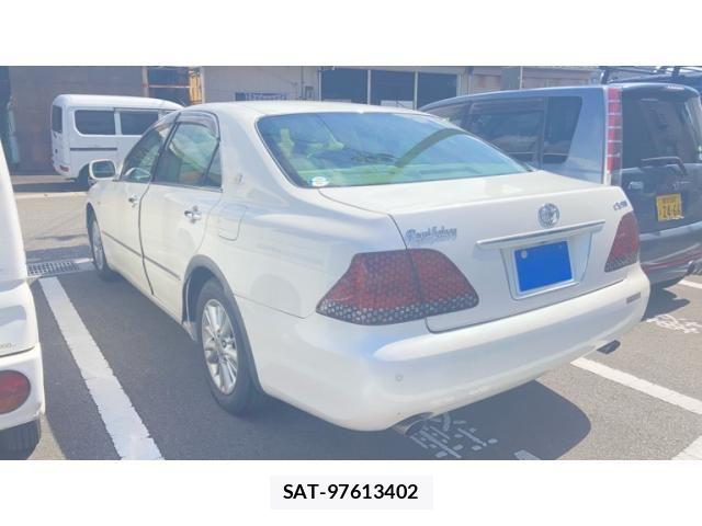 Toyota CROWN SEDAN 2004-03 7216555-2