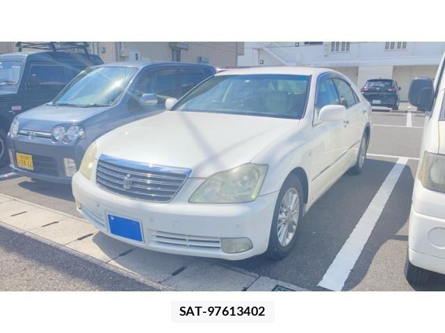 Toyota CROWN SEDAN 2004-03 7216555-3