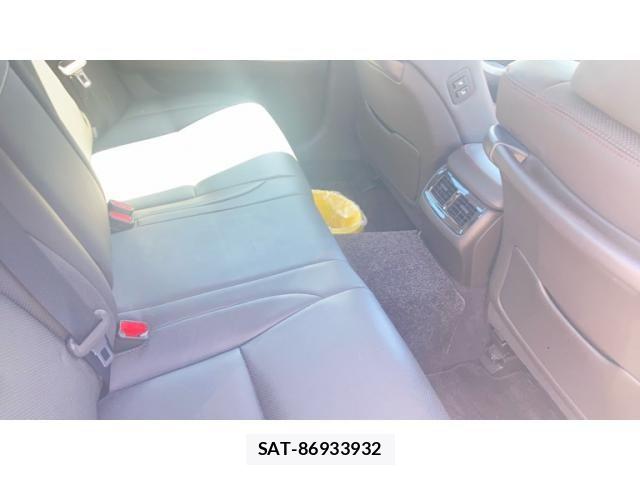Toyota CROWN SEDAN 2011-11 7216575-13