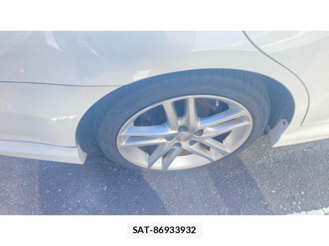Toyota CROWN SEDAN 2011-11 7216575-4