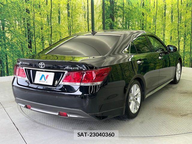 Toyota CROWN SEDAN 2014-07 7216581-17