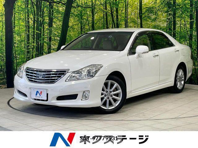 Toyota CROWN SEDAN 2009-11 7216574-0