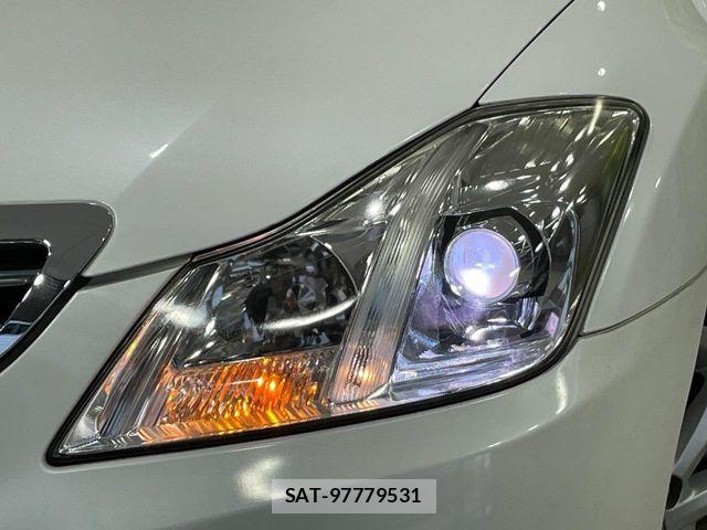 Toyota CROWN SEDAN 2009-11 7216574-11