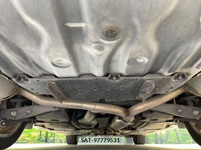 Toyota CROWN SEDAN 2009-11 7216574-18