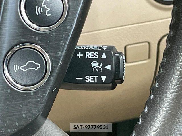 Toyota CROWN SEDAN 2009-11 7216574-4