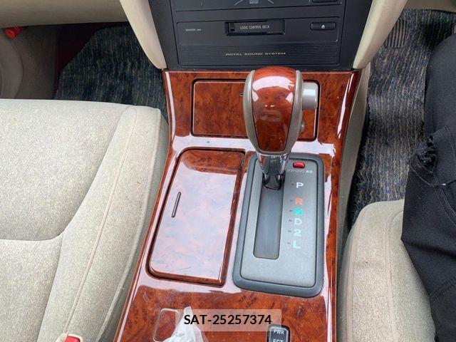 Toyota CROWN SEDAN 2001-03 7250265-10