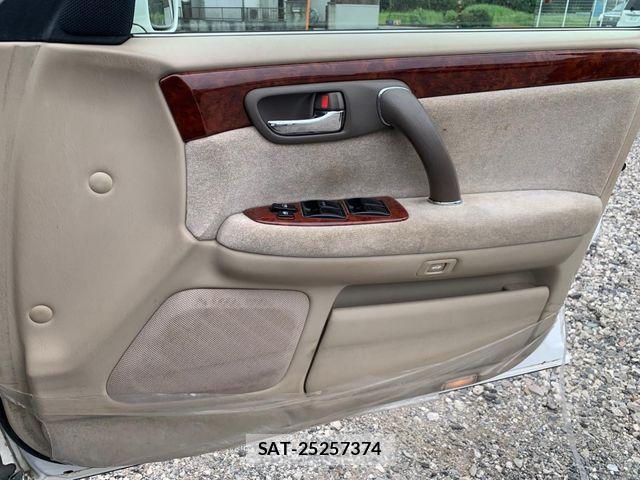 Toyota CROWN SEDAN 2001-03 7250265-14