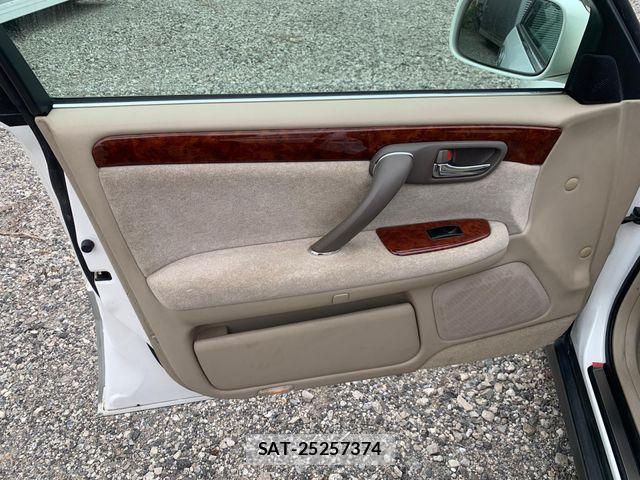 Toyota CROWN SEDAN 2001-03 7250265-18