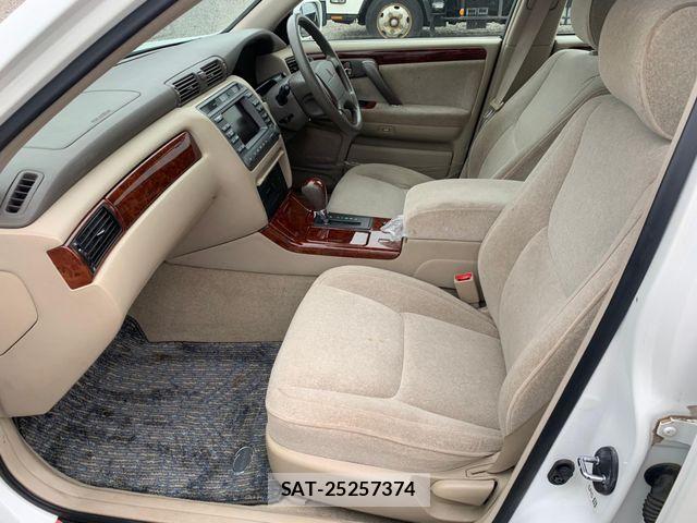 Toyota CROWN SEDAN 2001-03 7250265-23