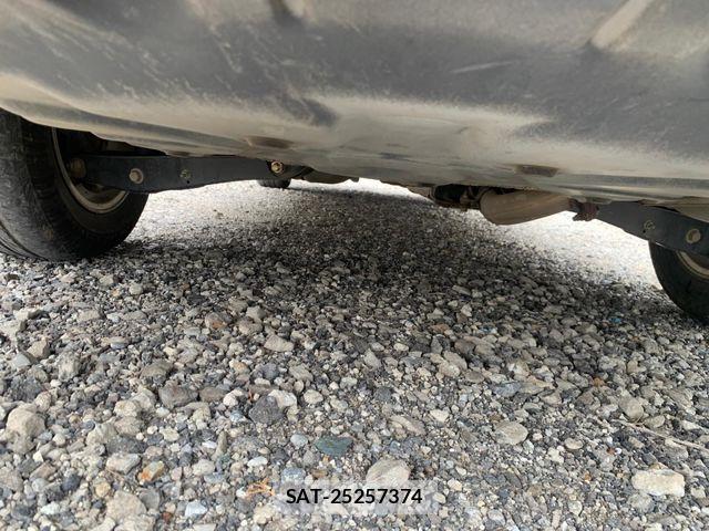 Toyota CROWN SEDAN 2001-03 7250265-29