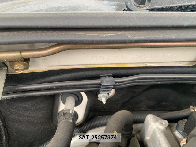 Toyota CROWN SEDAN 2001-03 7250265-5