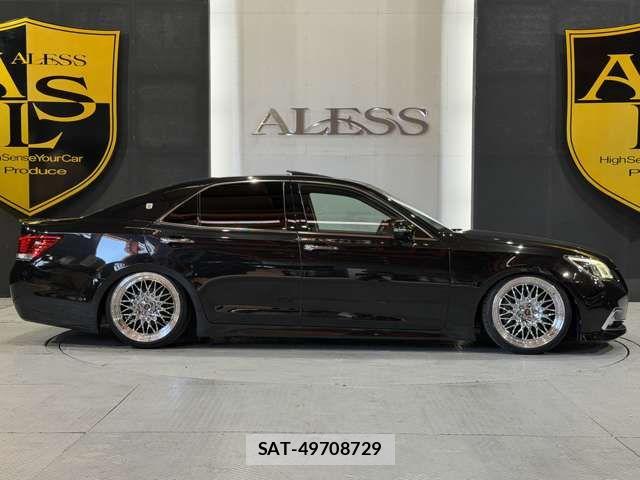 Toyota CROWN SEDAN 2013-09 7250258-14