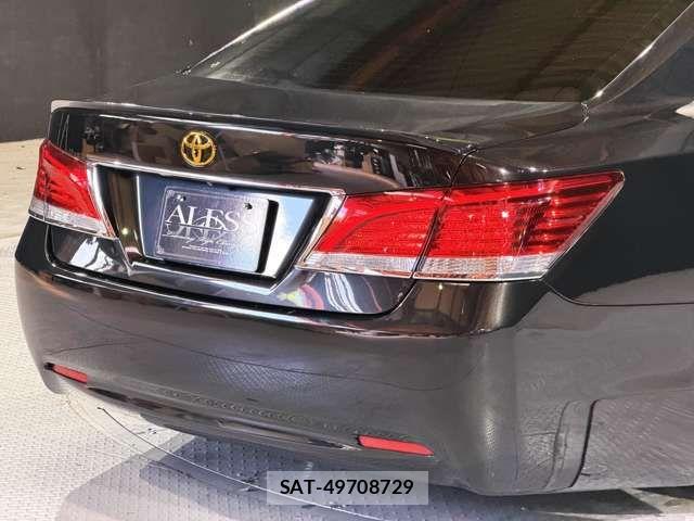 Toyota CROWN SEDAN 2013-09 7250258-6