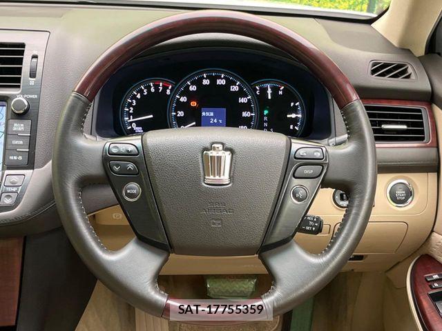Toyota CROWN SEDAN 2009-07 7250263-10