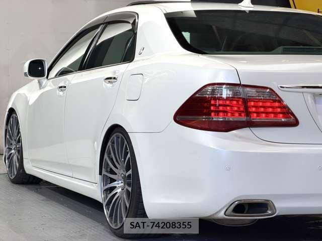 Toyota CROWN SEDAN 2010-06 7250260-2