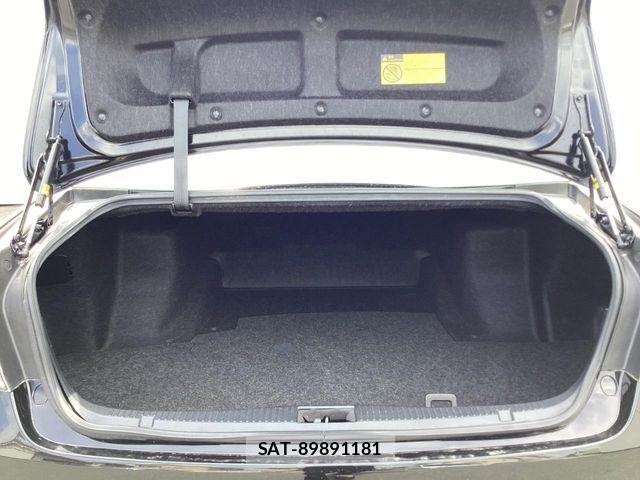 Toyota CROWN SEDAN 2016-01 7250259-10