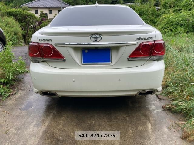 Toyota CROWN SEDAN 2010-06 7250261-3