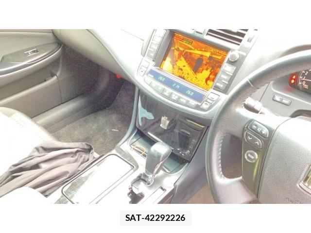 Toyota CROWN SEDAN 2009-08 7250266-9