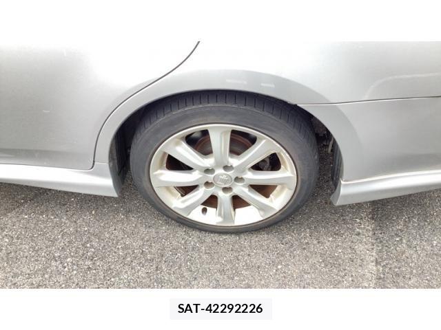 Toyota CROWN SEDAN 2009-08 7250266-4