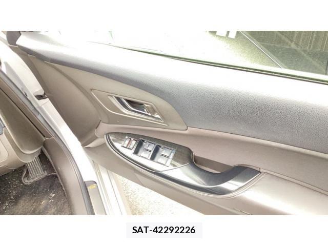 Toyota CROWN SEDAN 2009-08 7250266-8