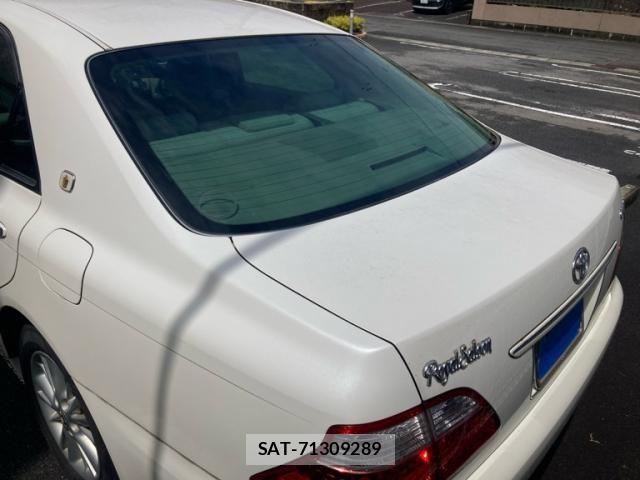 Toyota CROWN SEDAN 2006-09 7250269-3