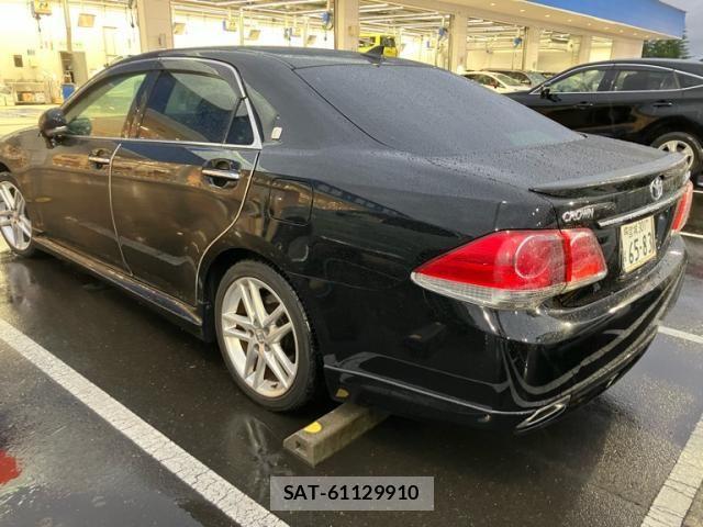 Toyota CROWN SEDAN 2010-11 7271737-5