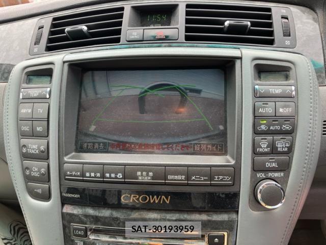 Toyota CROWN SEDAN 2004-10 7271742-19