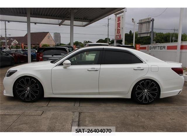 Toyota CROWN SEDAN 2016-01 7326363-9