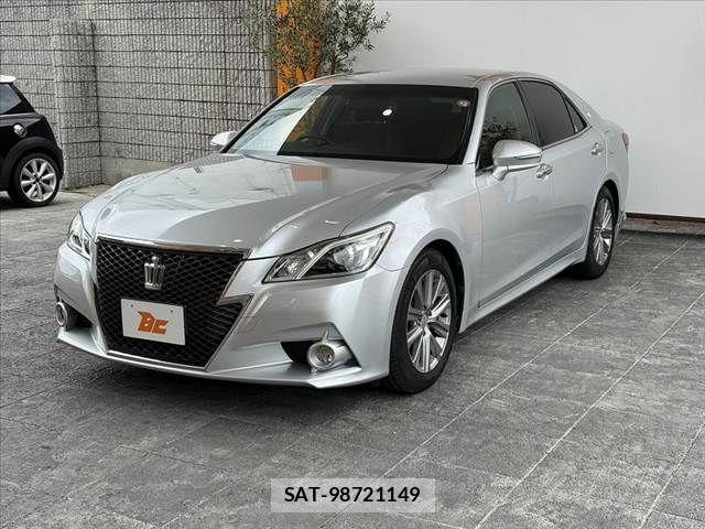 Toyota CROWN SEDAN 2014-12 7326366-9