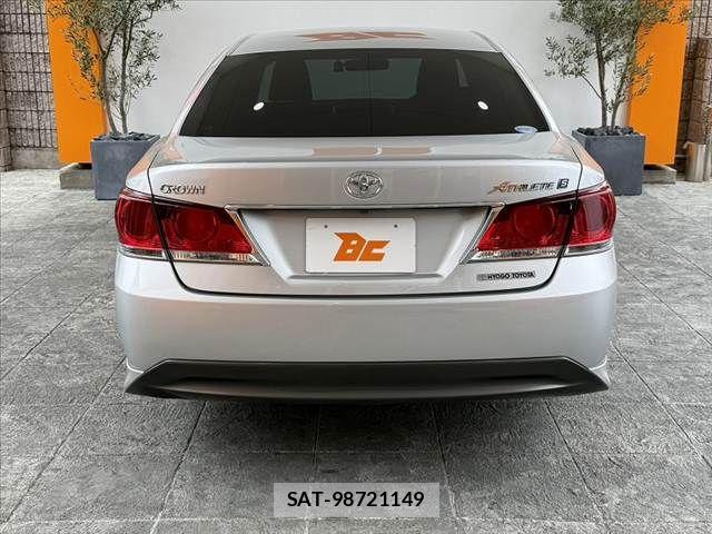 Toyota CROWN SEDAN 2014-12 7326366-13