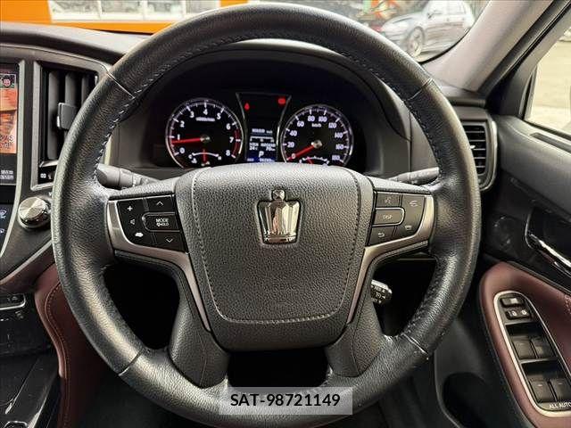 Toyota CROWN SEDAN 2014-12 7326366-21