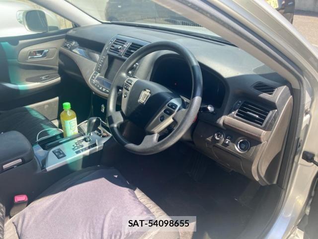 Toyota CROWN SEDAN 2010-04 7326380-12