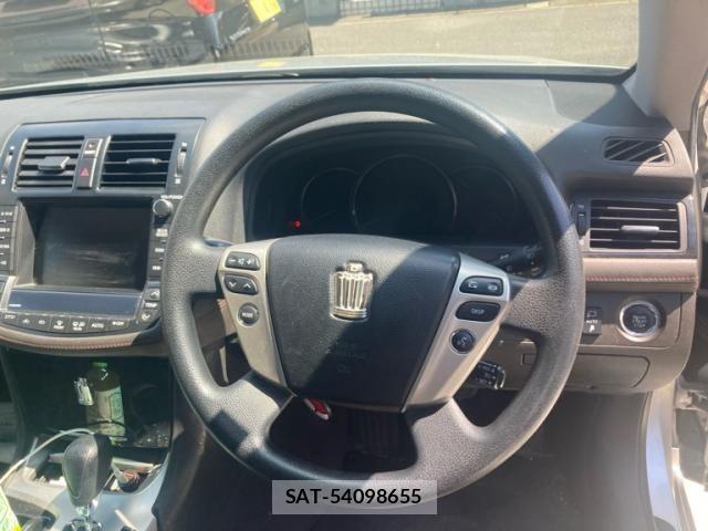 Toyota CROWN SEDAN 2010-04 7326380-16