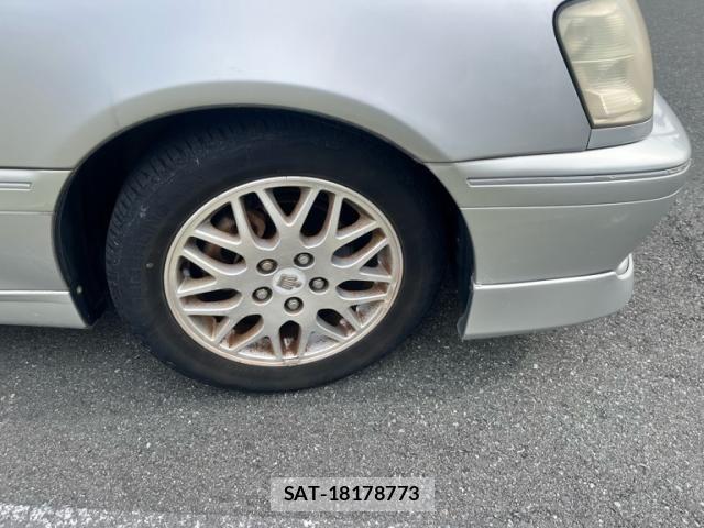 Toyota CROWN SEDAN 2000-02 7326381-2