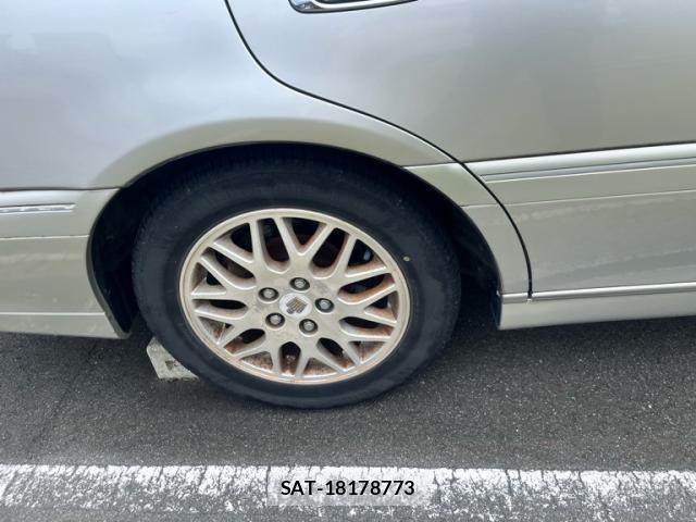Toyota CROWN SEDAN 2000-02 7326381-3