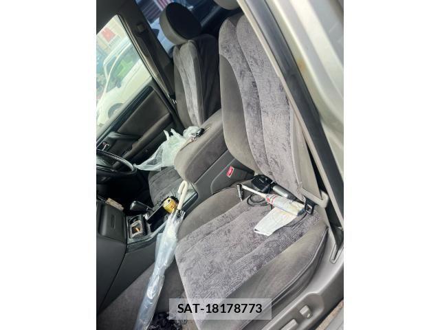Toyota CROWN SEDAN 2000-02 7326381-6