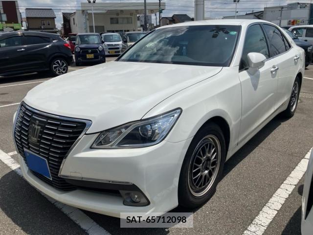 Toyota CROWN SEDAN 2013-02 7326373-1