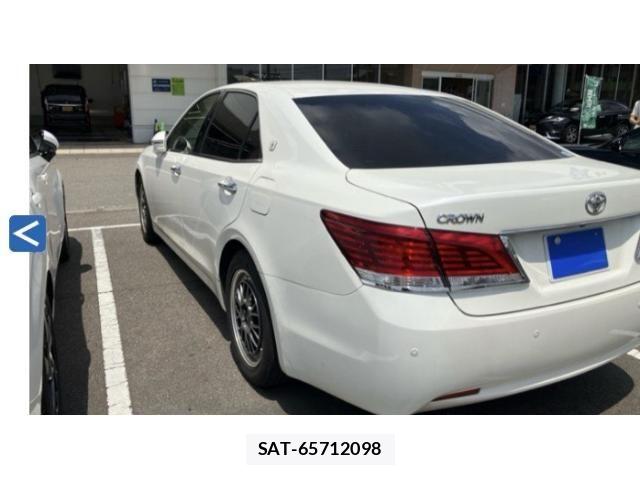 Toyota CROWN SEDAN 2013-02 7326373-2
