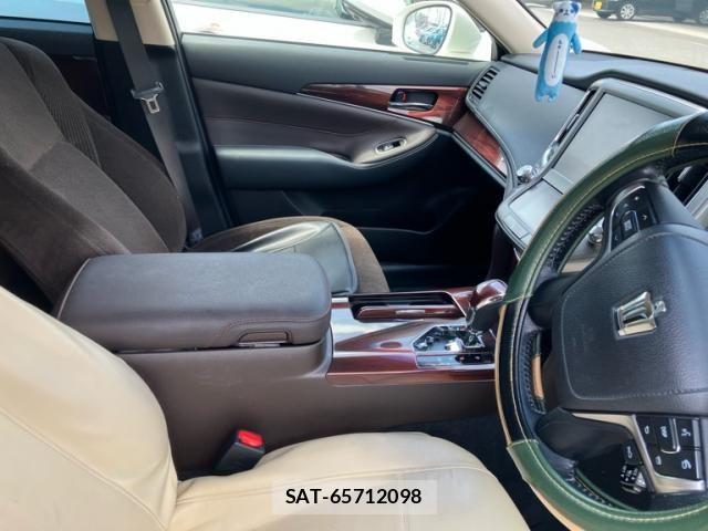 Toyota CROWN SEDAN 2013-02 7326373-7