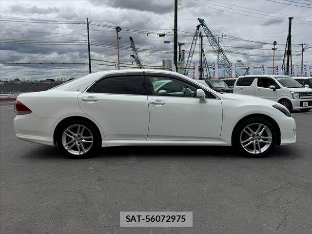 Toyota CROWN SEDAN 2012-01 7326378-11