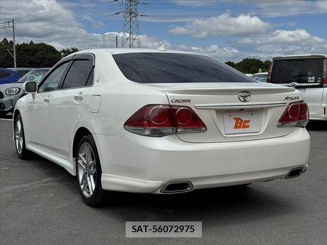 Toyota CROWN SEDAN 2012-01 7326378-12