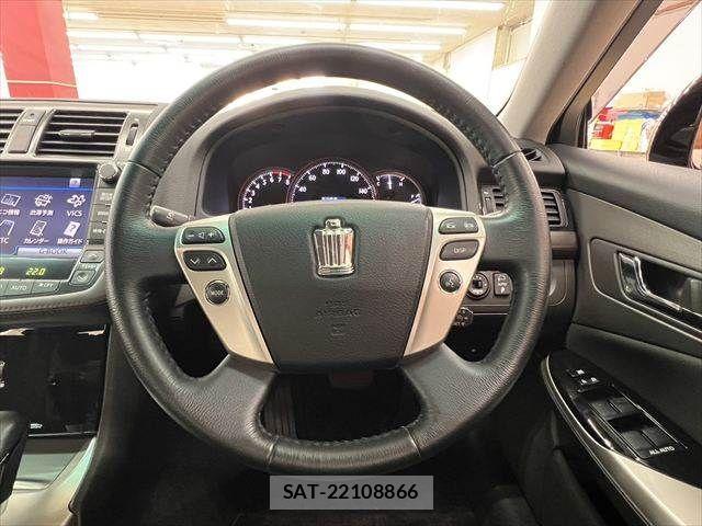 Toyota CROWN SEDAN 2010-06 7326374-9