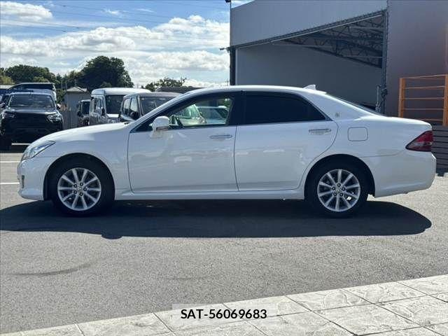 Toyota CROWN SEDAN 2008-09 7326376-10